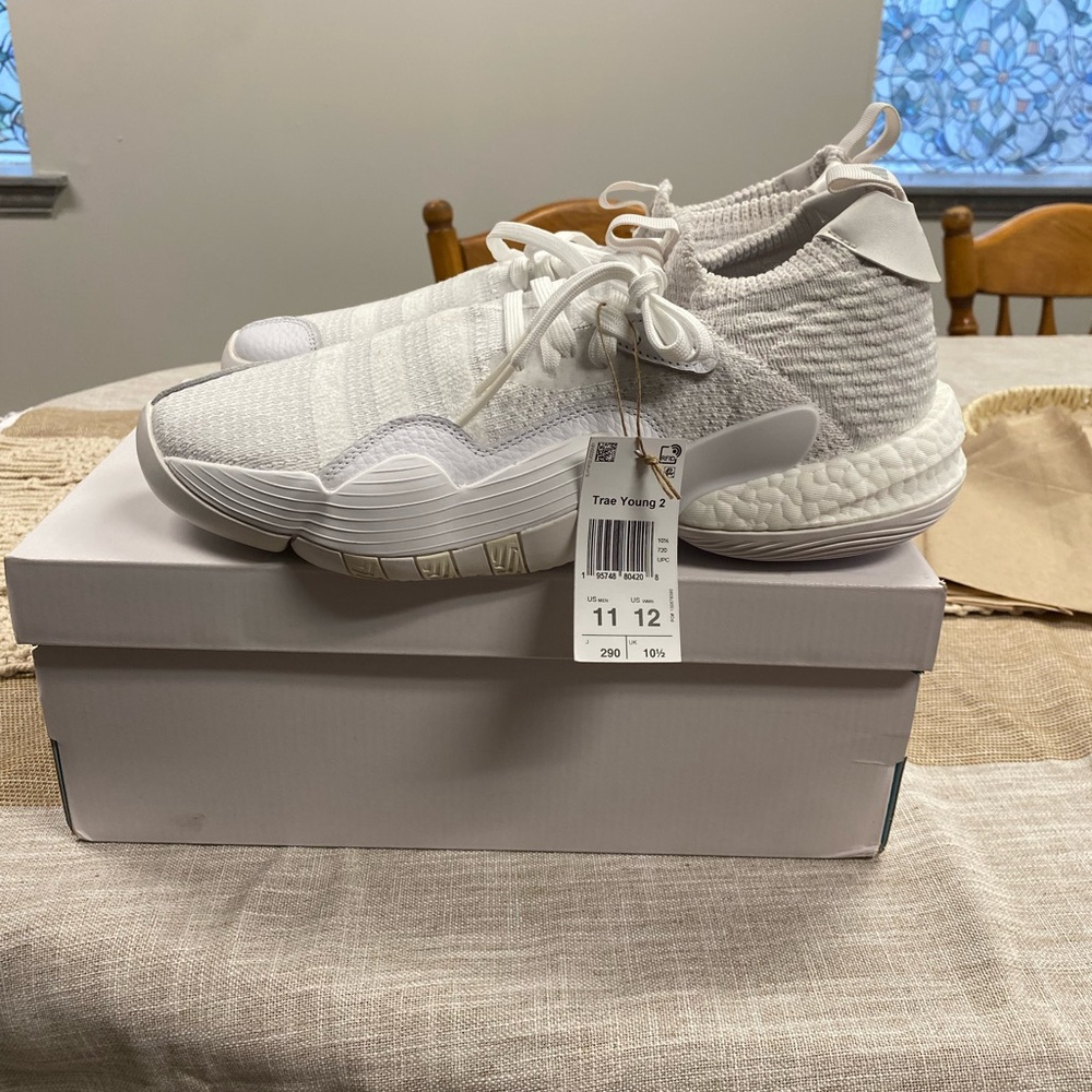 Trae Young 2 Adidas never worn